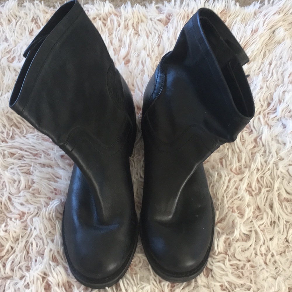 🎩VTG 90s Brass Plum leather moto booties - Picture 2 of 8